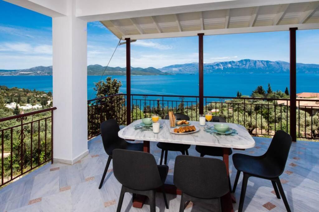 Апартаменты 2Br House In Nikiana With Stunning Sea View Экстерьер фото